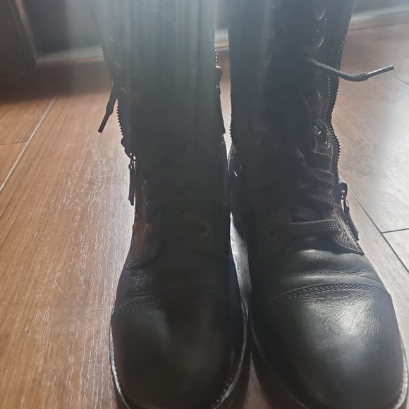 Chanel Quilted Combat Boot - Picture 4 of 14